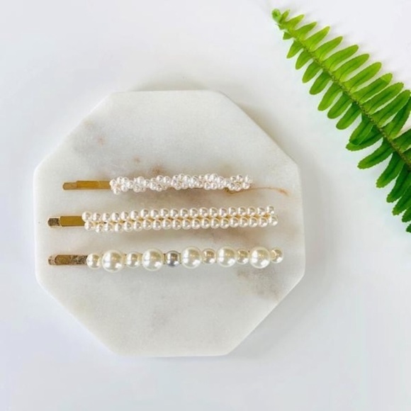 Set of 3 Pearl Clips - NWT - Picture 1 of 2
